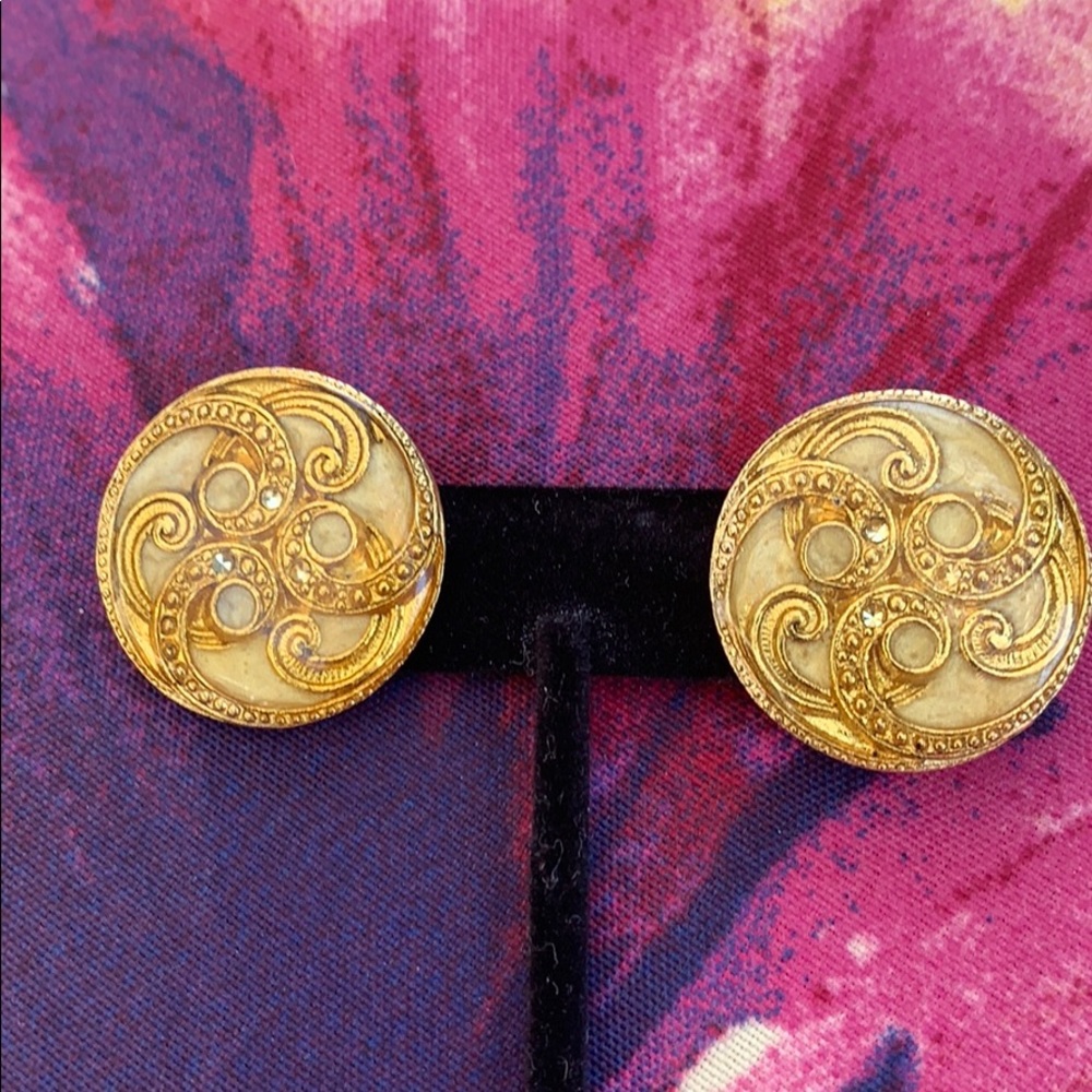 Gold Enameled Vintage Two Sisters clip on Earrings